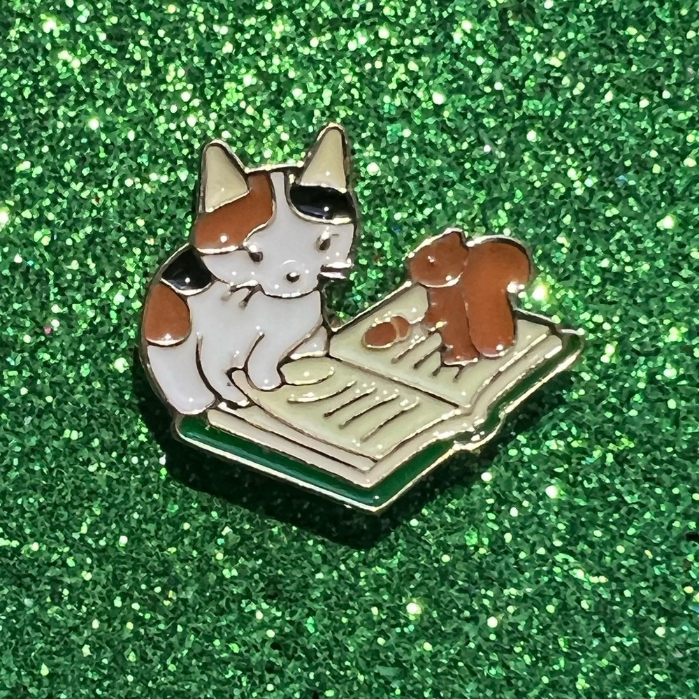 ♡♡3/$15 Cat Playing Enamel Pin
